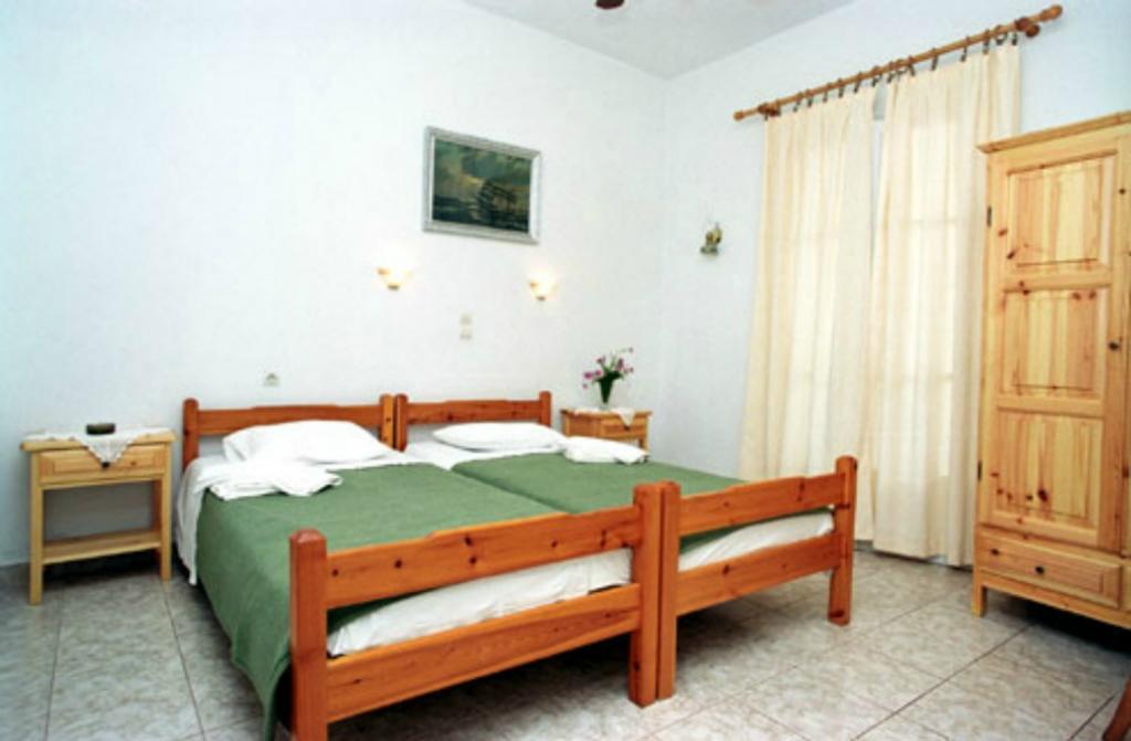 Karagiozos Studios & Apartments Скопелос Номер фото